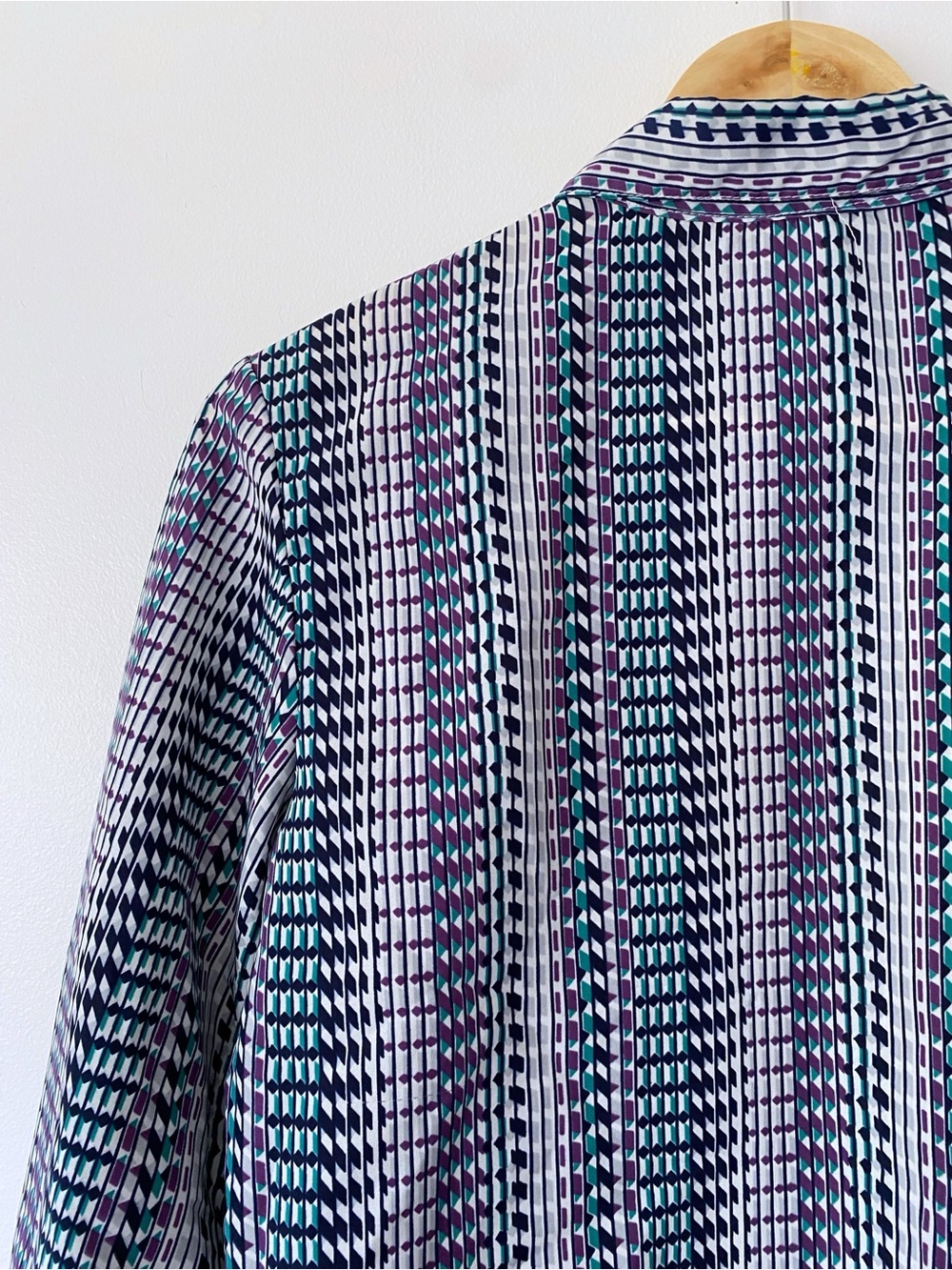 Vintage Geometric Multi-Stripe Patterned Button-Up Shirt - Blue & Purple - Picture 8 of 11